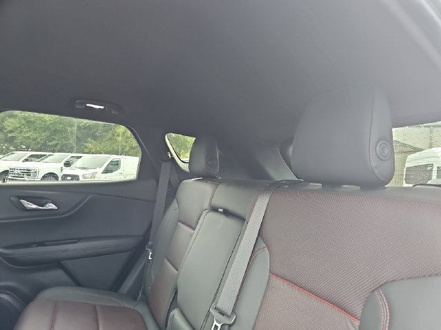 Used 2019 Chevrolet Blazer RS w/ LPO, Floor Liner Package FWD image 16