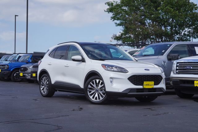 Certified 2020 Ford Escape Titanium w/ Titanium Premium Package 2.0 AWD/4WD image 2