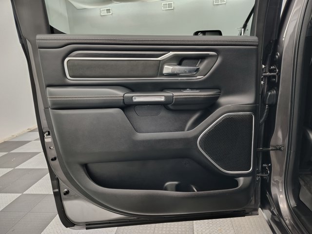 Used 2023 RAM 1500 Laramie AWD/4WD image 27