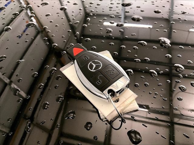 Used 2018 Mercedes-Benz C 300 4MATIC Sedan image 9