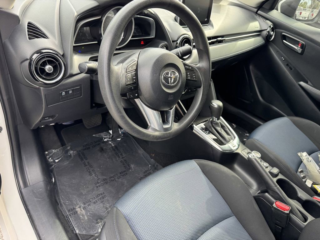 Used 2018 Toyota Yaris iA FWD image 12
