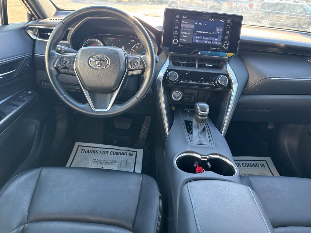 Used 2022 Toyota Venza XLE AWD/4WD image 9