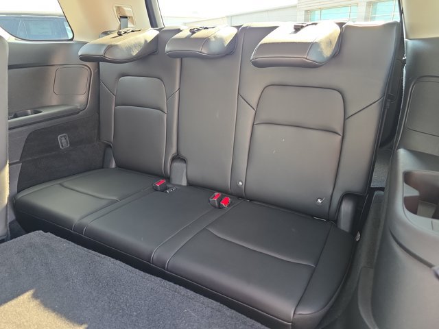 Used 2026 Nissan Pathfinder SL FWD image 12