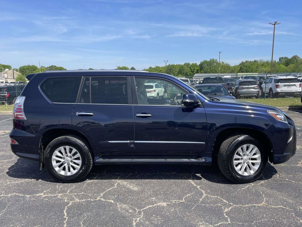 Used 2019 Lexus GX 460 Premium w/ Premium Package AWD/4WD image 2