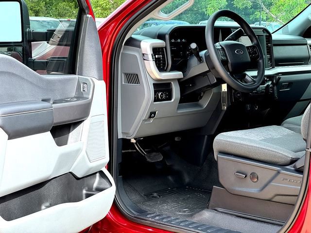 Certified 2026 Ford F250 XLT AWD/4WD image 8