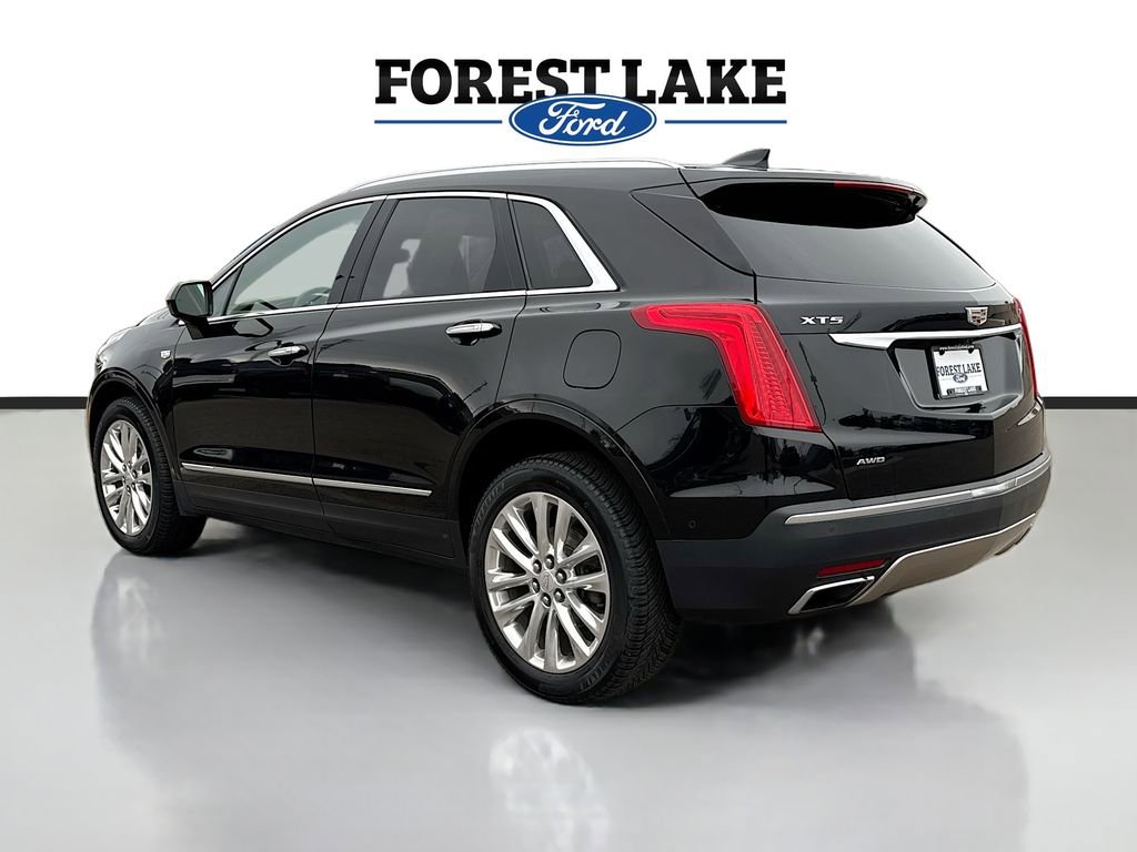 Used 2017 Cadillac XT5 Platinum w/ Driver Assist Package image 5