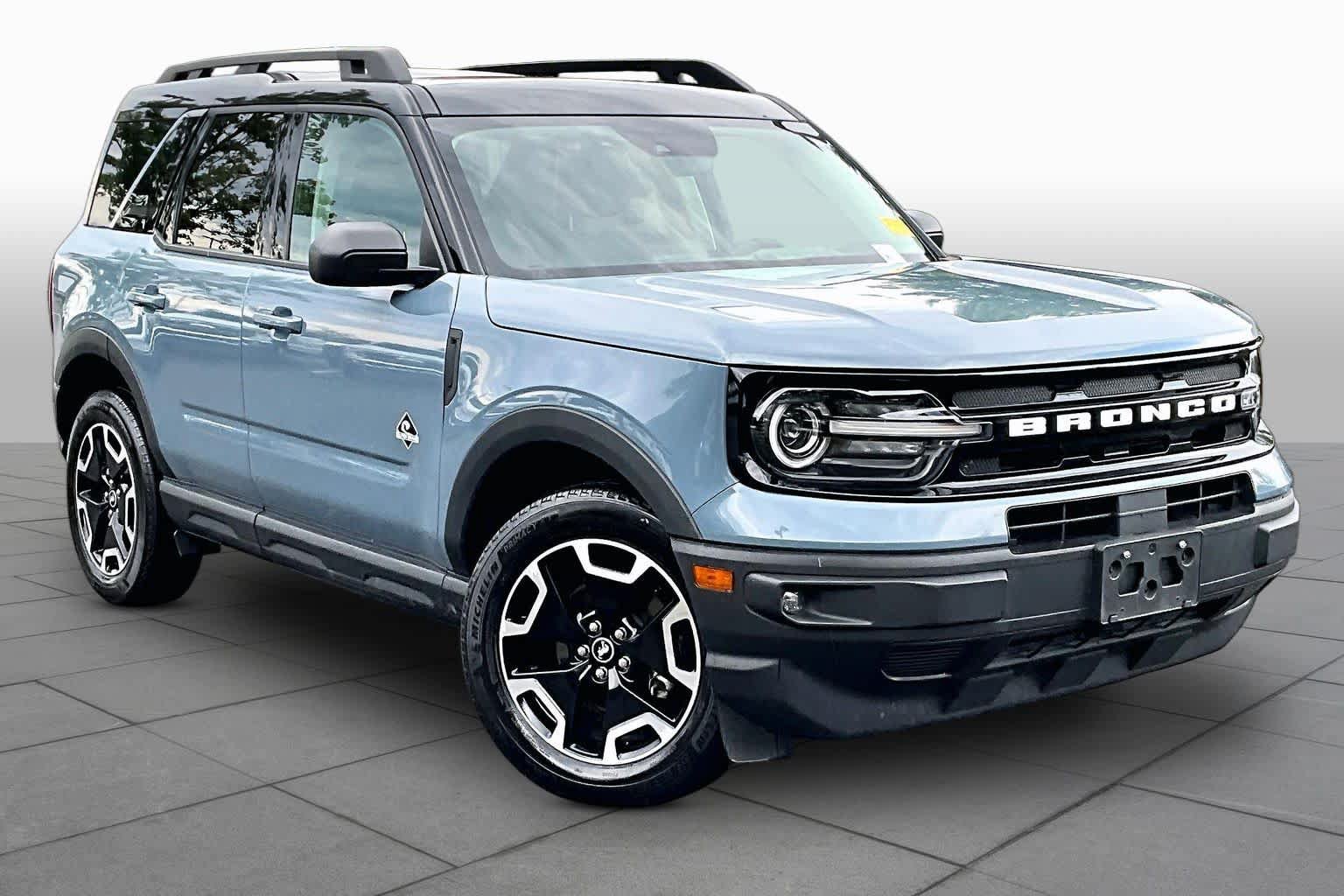 Certified 2024 Ford Bronco Sport Outer Banks w/ Tech Package AWD/4WD image 3