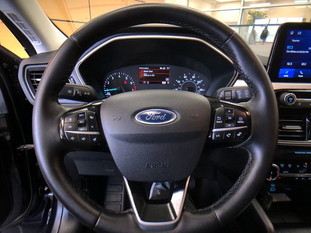 Certified 2022 Ford Escape SEL AWD/4WD image 13