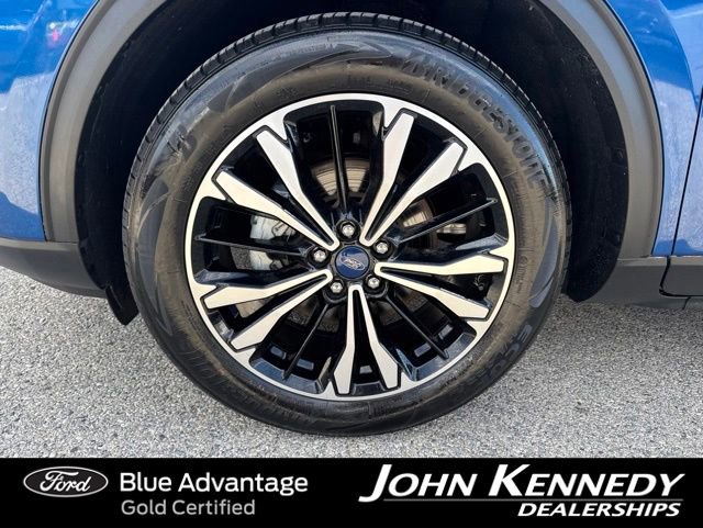 Certified 2022 Ford Escape SE w/ SE Sport Appearance Package AWD/4WD image 4