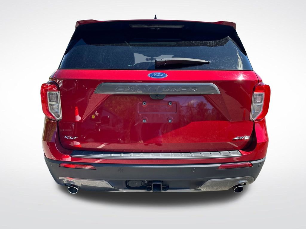 Certified 2023 Ford Explorer XLT w/ Equipment Group 202A AWD/4WD image 2