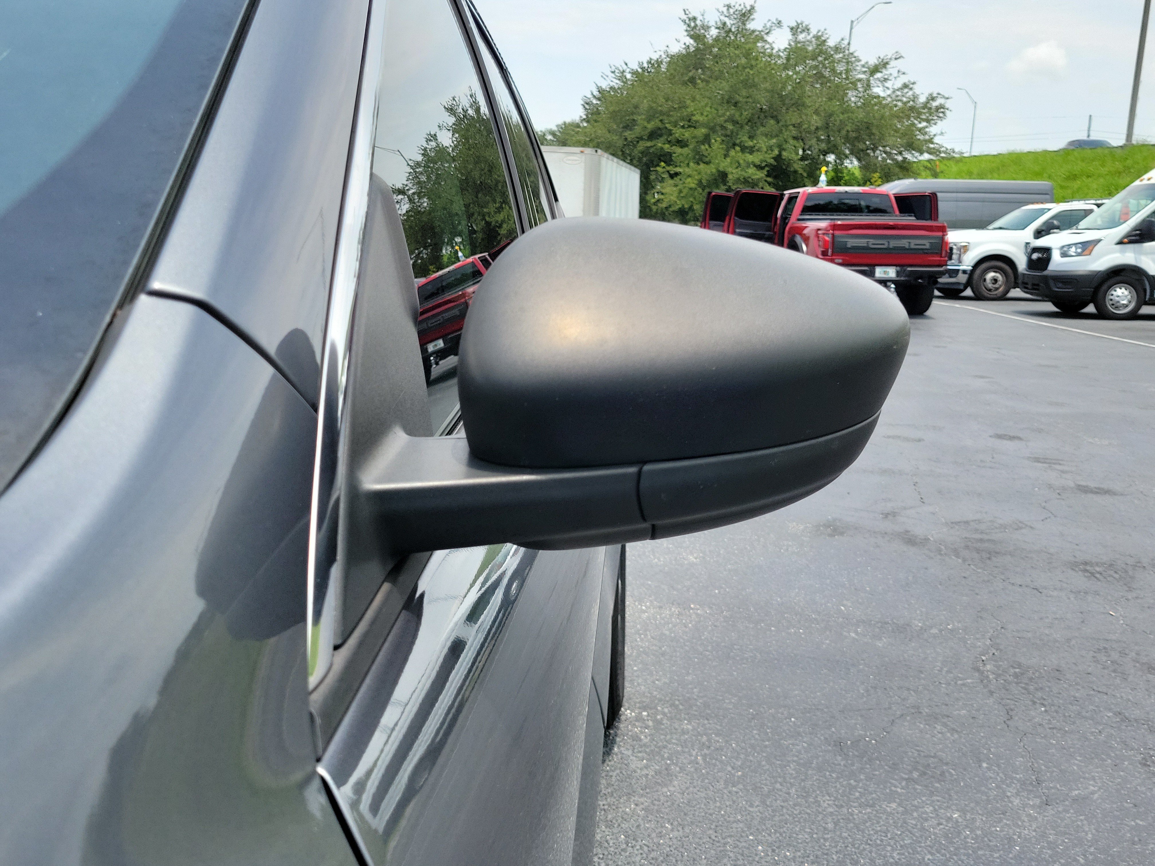 Certified 2022 Ford Escape SE w/ Convenience Package FWD image 4
