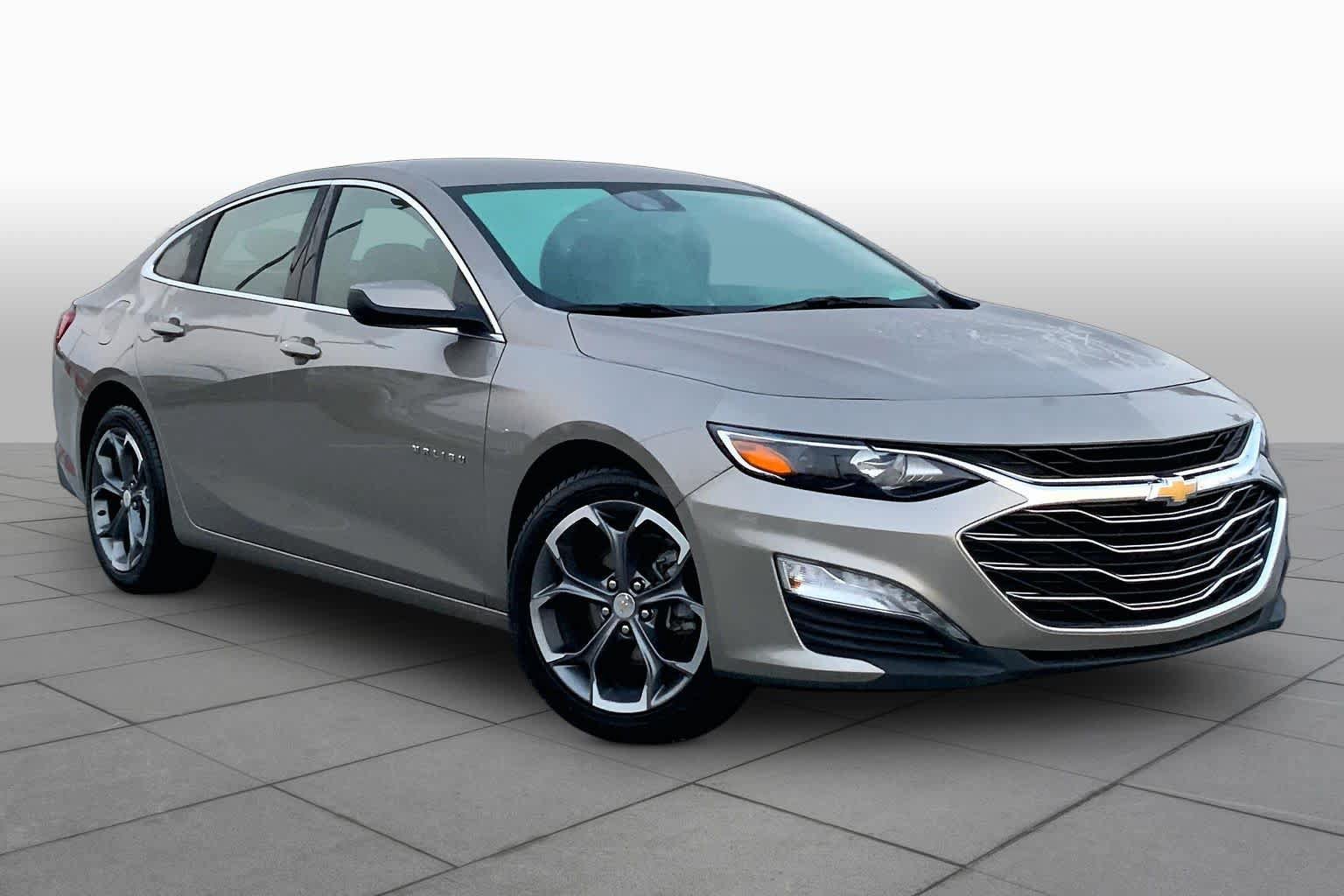 Used 2024 Chevrolet Malibu LT FWD image 3