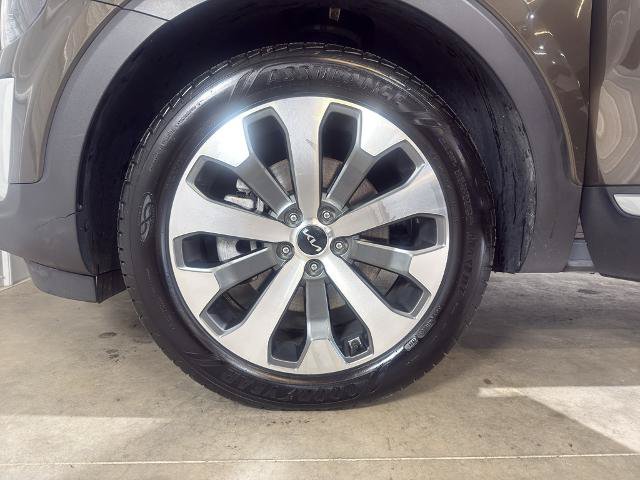 Used 2022 Kia Telluride S FWD image 15