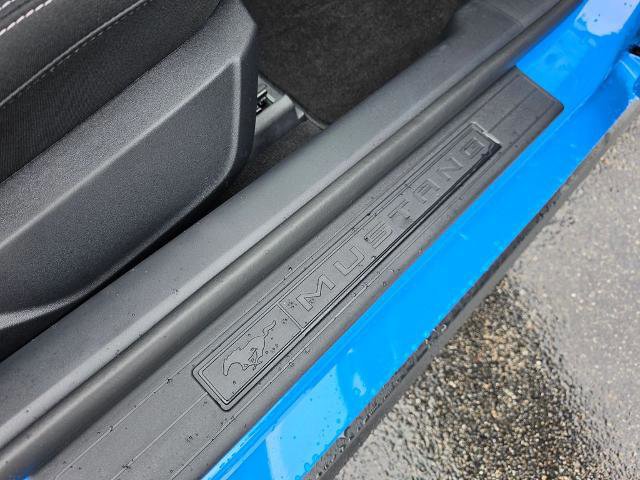 Certified 2025 Ford Mustang Coupe image 36