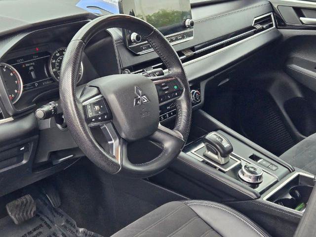 Used 2024 Mitsubishi Outlander SE FWD image 24