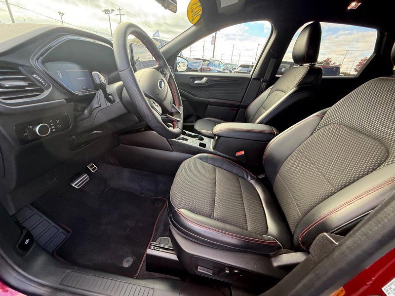 Certified 2023 Ford Escape ST-Line w/ Tech Pack #1 image 19