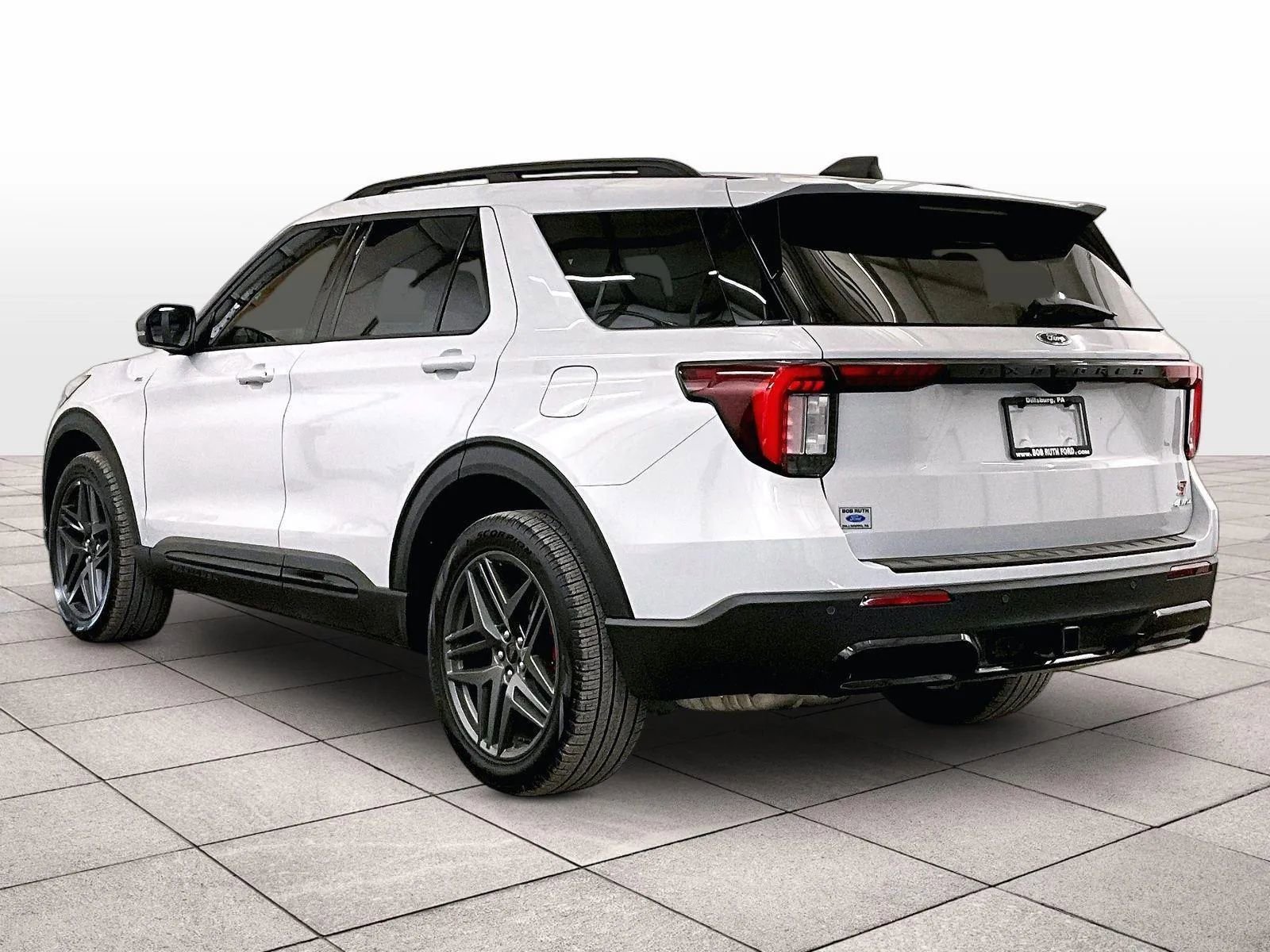 Certified 2026 Ford Explorer ST-Line AWD/4WD image 10