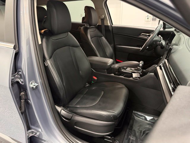 Used 2024 Kia Sportage EX FWD image 33