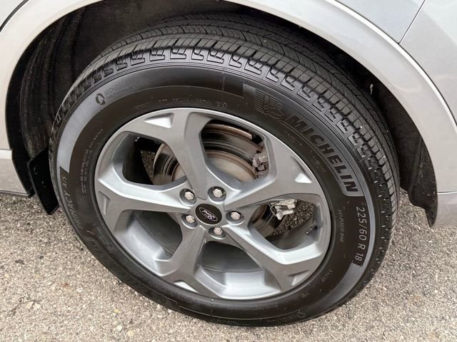 Certified 2023 Ford Escape ST-Line w/ Tech Pack #1 AWD/4WD image 5