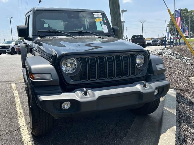 Used 2024 Jeep Wrangler Unlimited Sport AWD/4WD image 1
