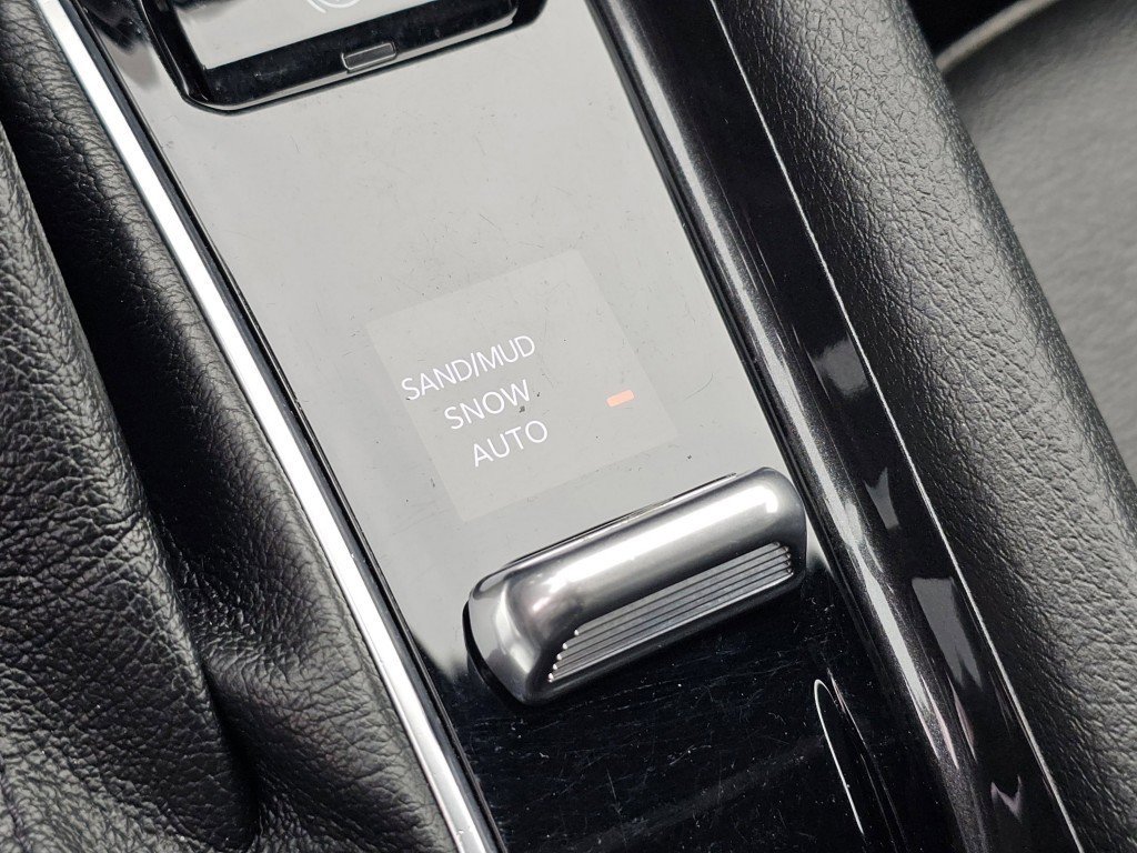 Used 2023 Jeep Compass Latitude image 15