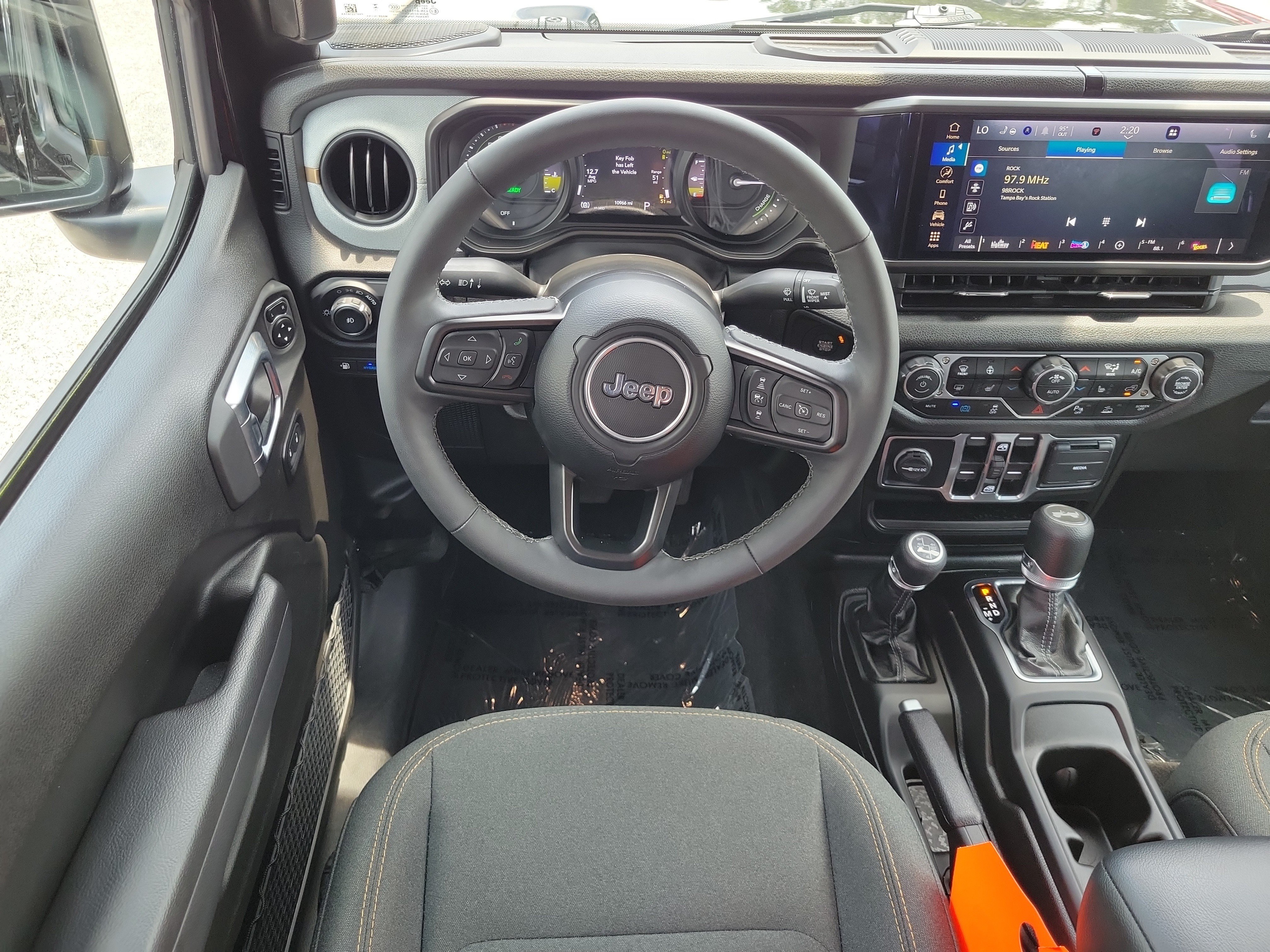 Used 2025 Jeep Wrangler Unlimited Sport S 4xe w/ Convenience Group AWD/4WD image 18