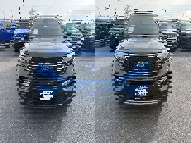 Certified 2023 Ford Explorer XLT w/ Equipment Group 202A image 7