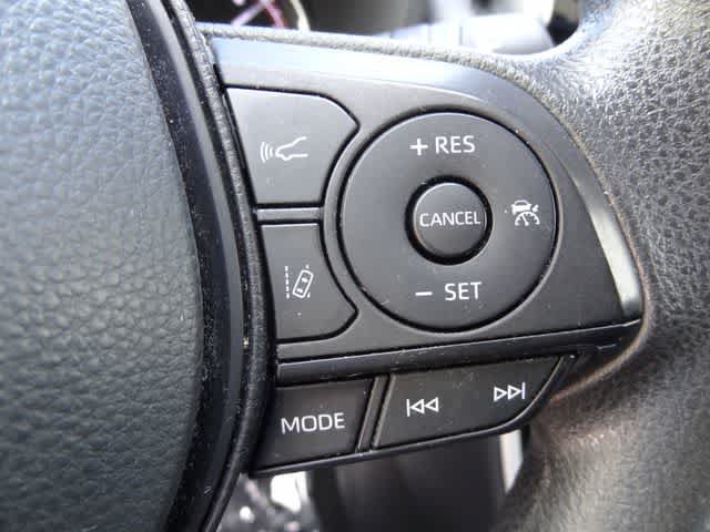 Used 2024 Toyota RAV4 XLE AWD/4WD image 17