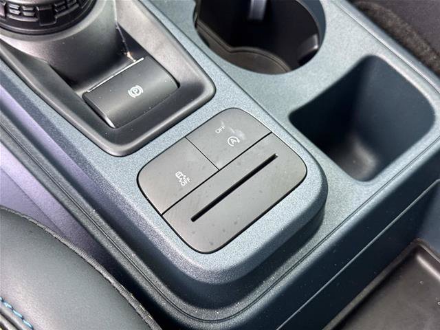 Certified 2025 Ford Maverick Lobo AWD/4WD image 29