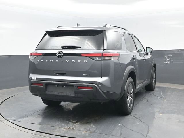 Used 2025 Nissan Pathfinder SV AWD/4WD image 18
