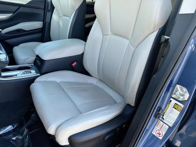 Used 2019 Subaru Ascent Limited AWD/4WD image 17
