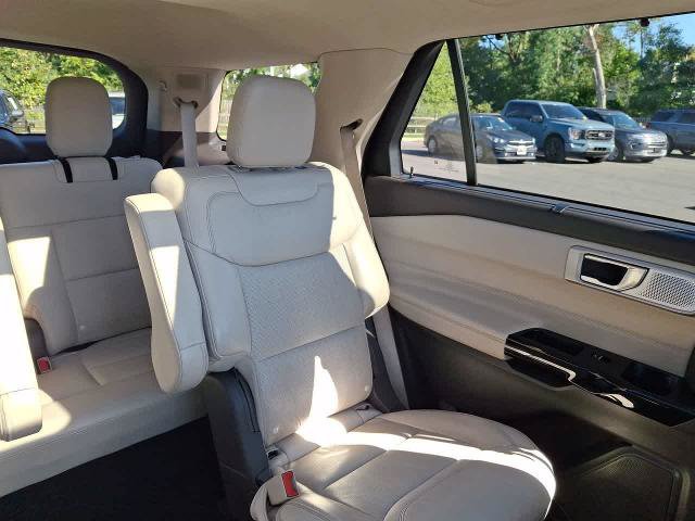 Certified 2023 Ford Explorer Platinum AWD/4WD image 14