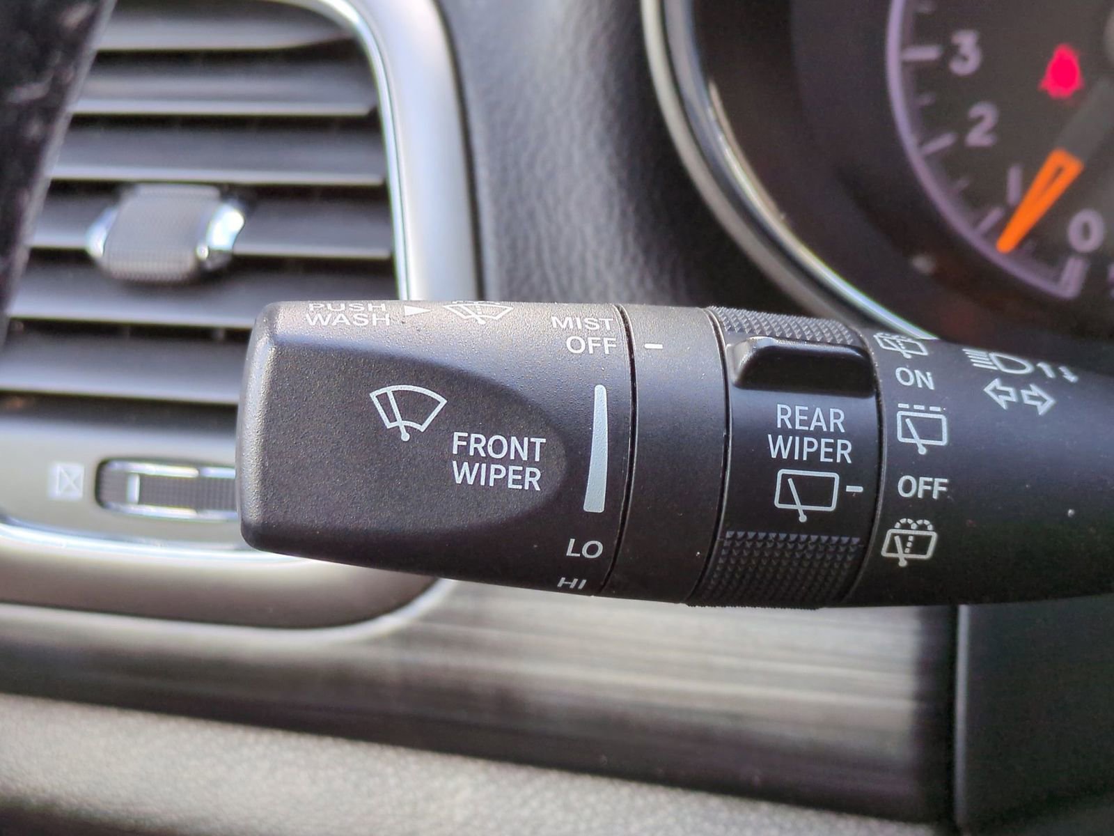 Used 2021 Jeep Grand Cherokee Laredo X image 29