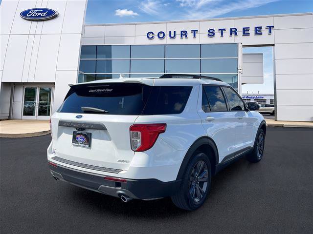 Certified 2023 Ford Explorer XLT w/ Equipment Group 202A AWD/4WD image 5