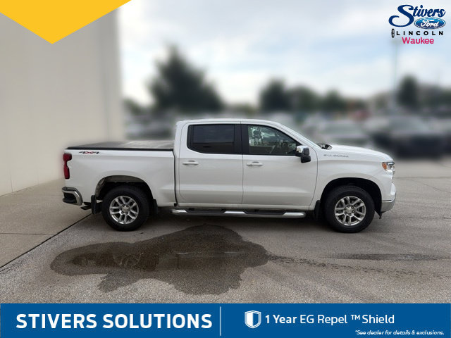 Used 2025 Chevrolet Silverado 1500 LT AWD/4WD image 5
