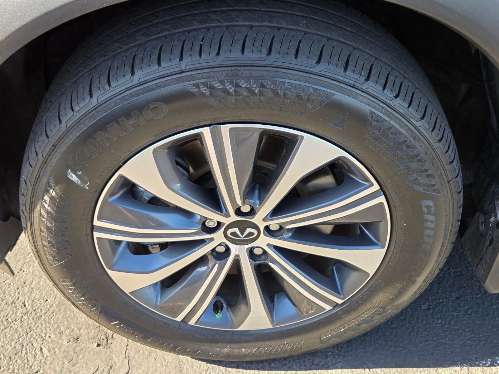 Used 2025 INFINITI QX60 Pure FWD image 9