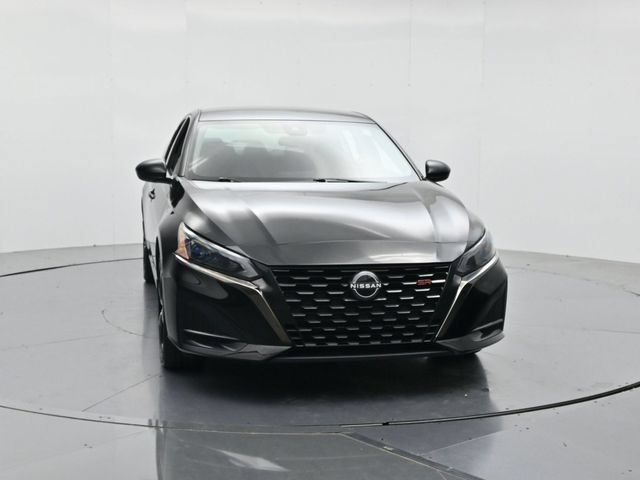 Used 2024 Nissan Altima 2.5 SR FWD image 4