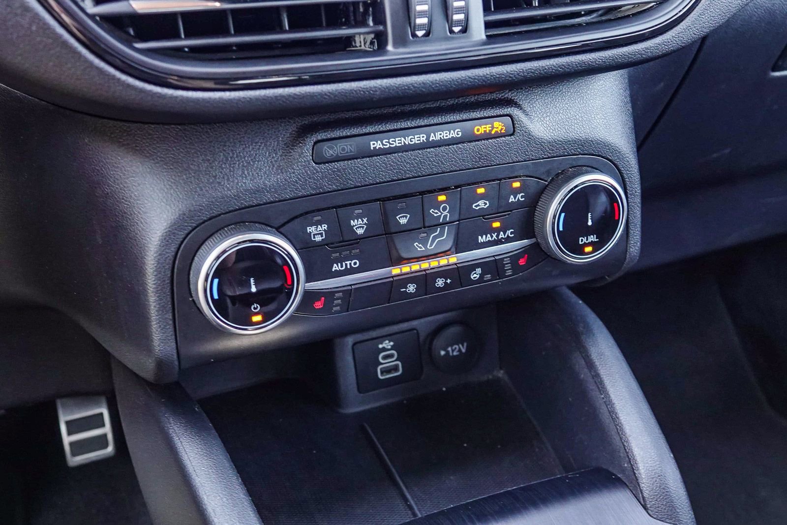 Certified 2024 Ford Escape ST-Line AWD/4WD image 21