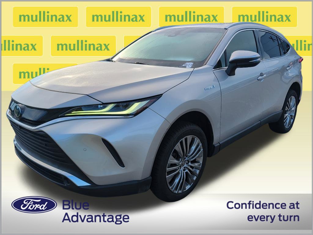 Used 2021 Toyota Venza Limited AWD/4WD image 2