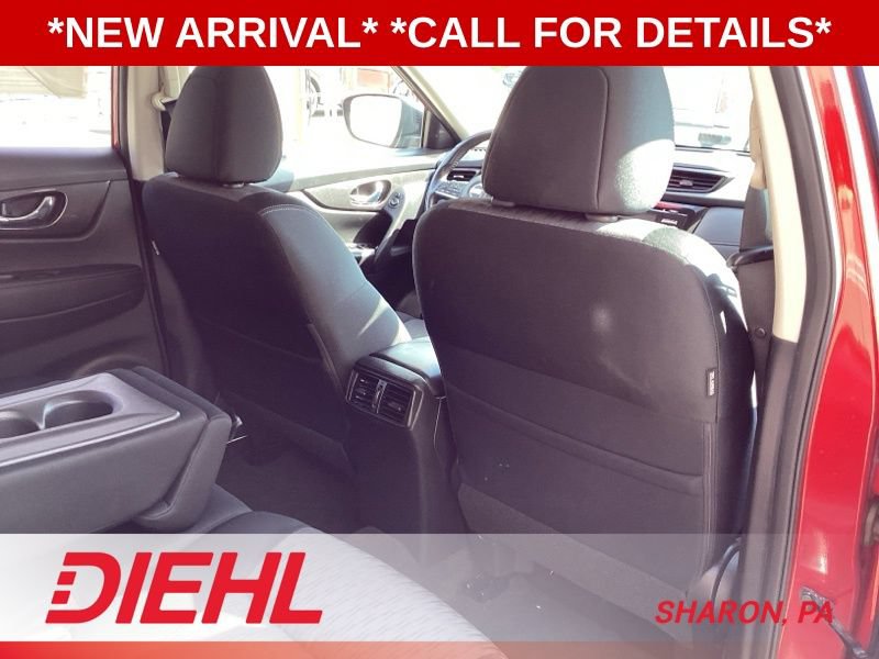 Used 2017 Nissan Rogue SV AWD/4WD image 13