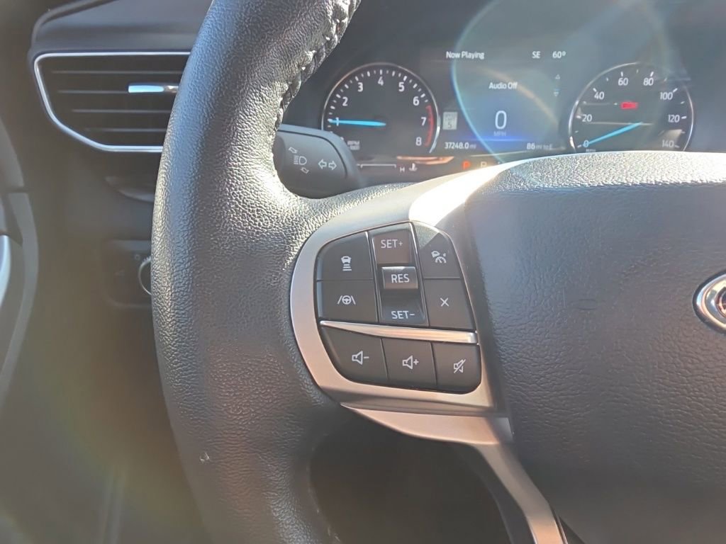 Certified 2022 Ford Explorer Limited w/ Limited Technology Package image 16