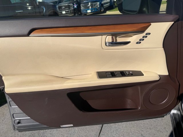 Used 2017 Lexus ES 300h w/ Luxury Package image 8