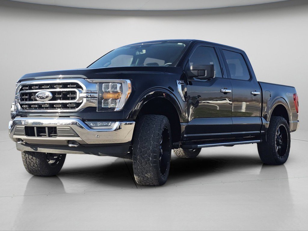 Certified 2021 Ford F150 XLT w/ Equipment Group 302A High image 8