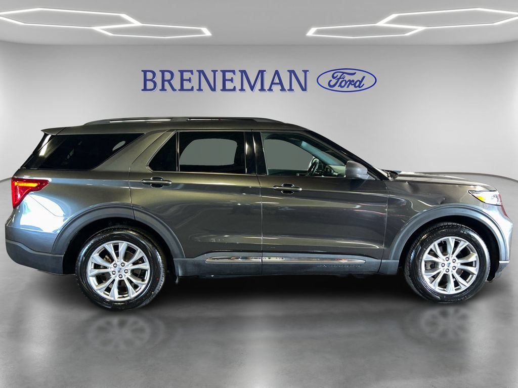 Certified 2020 Ford Explorer XLT w/ Equipment Group 202A AWD/4WD image 5