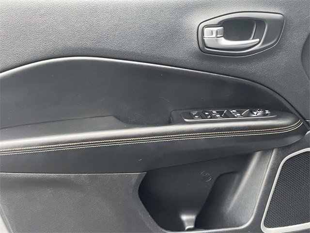 Used 2019 Jeep Compass Latitude w/ Cold Weather Group image 13