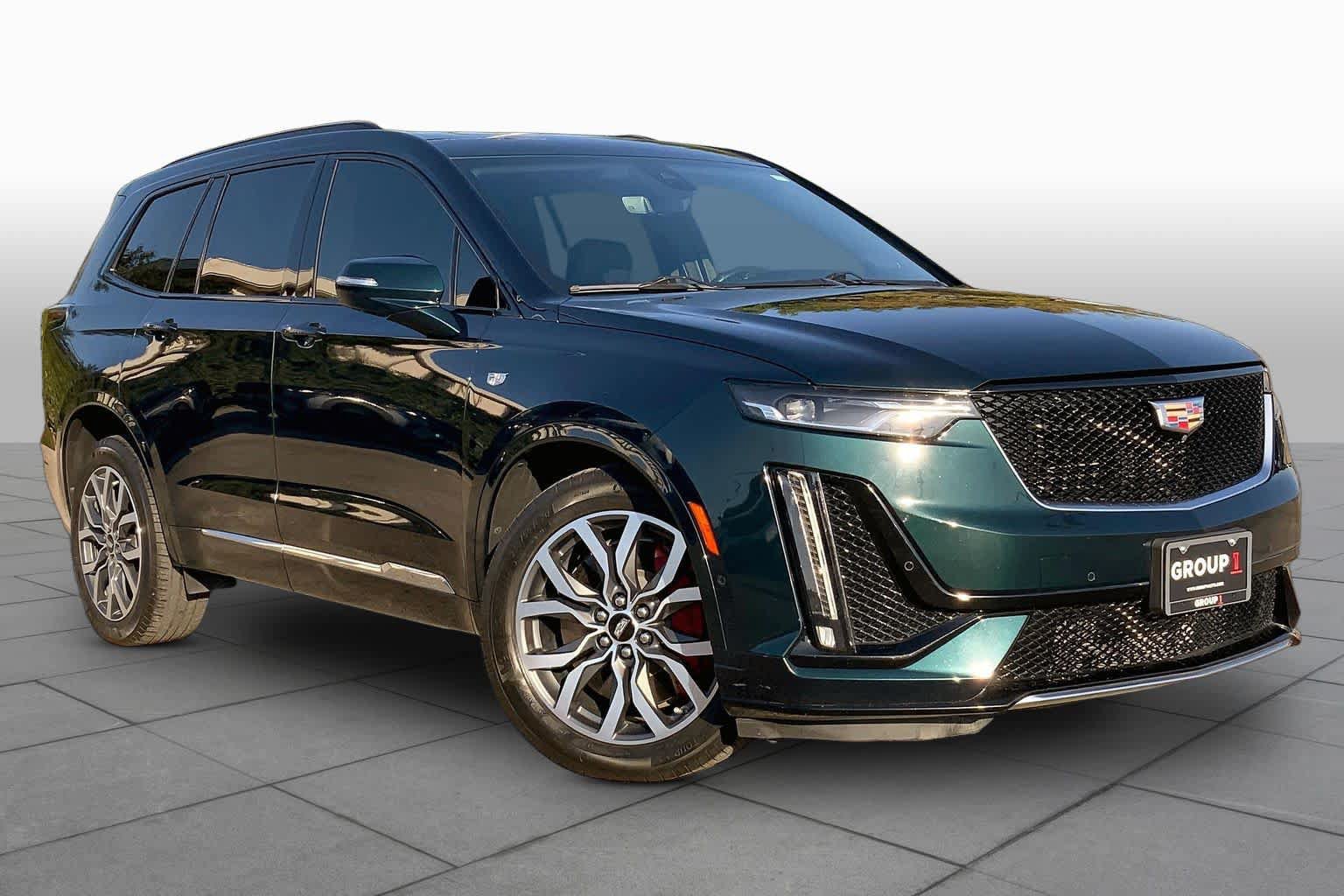 Used 2024 Cadillac XT6 Sport w/ Technology Package AWD/4WD image 3