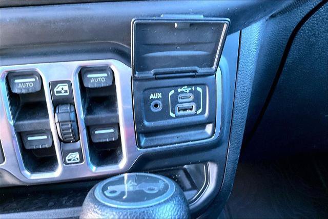 Used 2018 Jeep Wrangler Unlimited Sport S AWD/4WD image 31