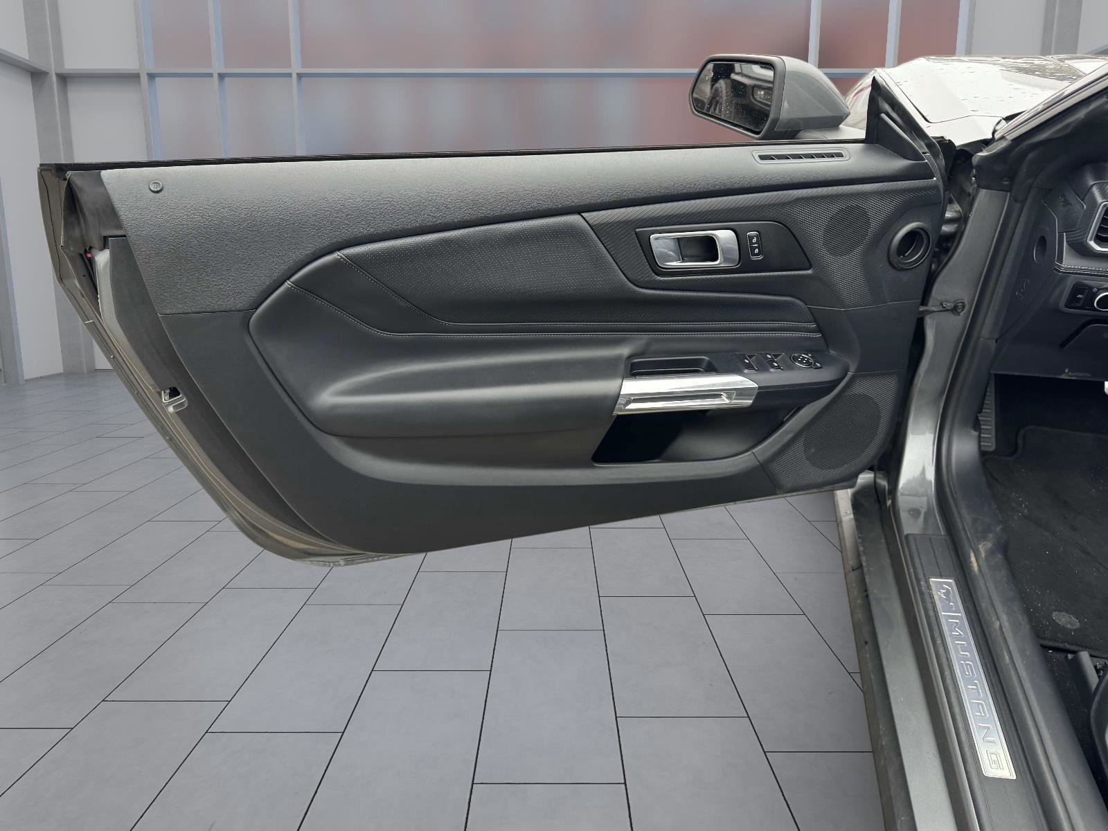 Certified 2025 Ford Mustang Premium image 18