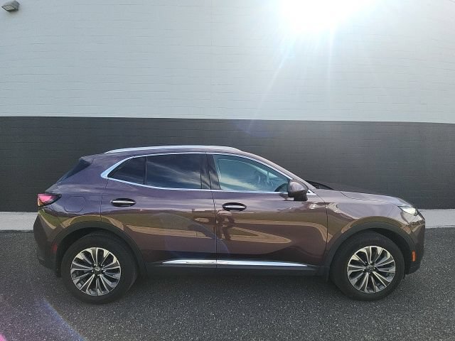 Used 2024 Buick Envision Preferred AWD/4WD image 7