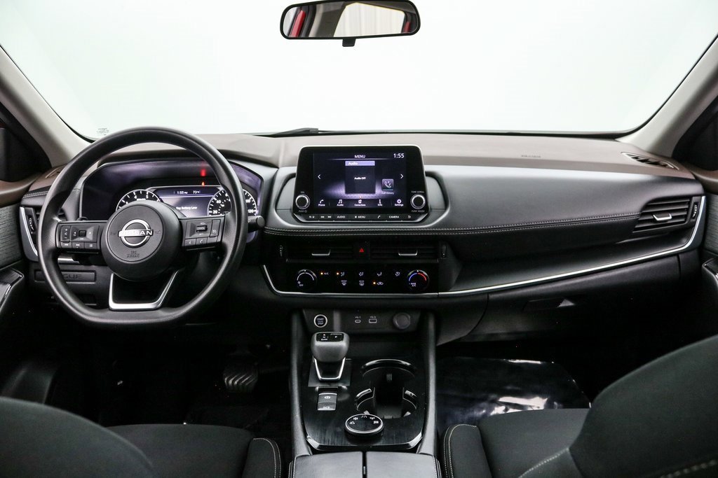 Used 2023 Nissan Rogue S image 14